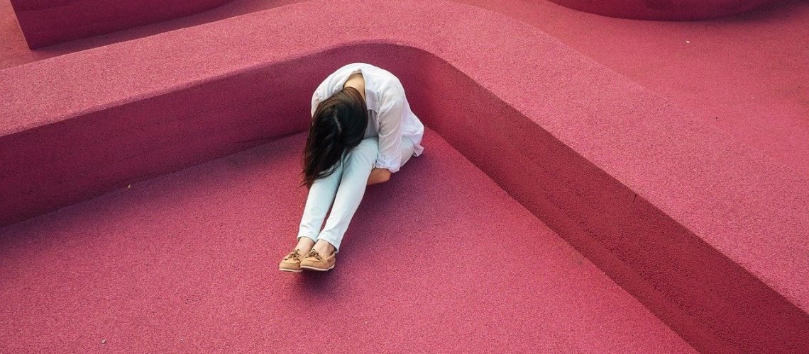 girl-863686_1280